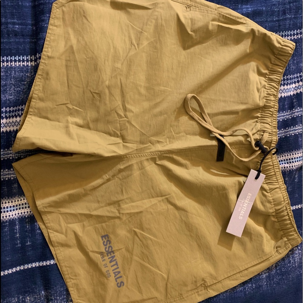 Fear of God Essentials Volley Short-Amber Medium